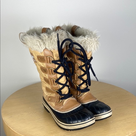 Sorel Tofino II Boot Womens 6 Lace Up Snow Rain Outdoor Shoe Faux Fur Waterproof - Picture 1 of 7